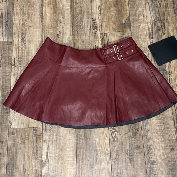 Lulus Dresses & Skirts - Lulus Burgundy Faux Leather Skort Large Moto Y2K Dark Academia Indie Sleaze Rock